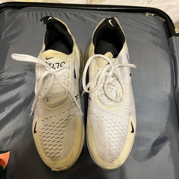 Nike Air Max 270 - Picture 2 of 3
